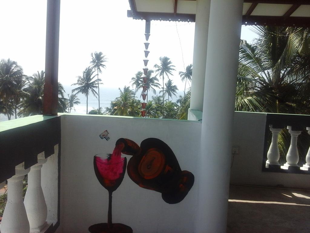 Hotel Peacock Wings Guest à Mirissa Extérieur photo